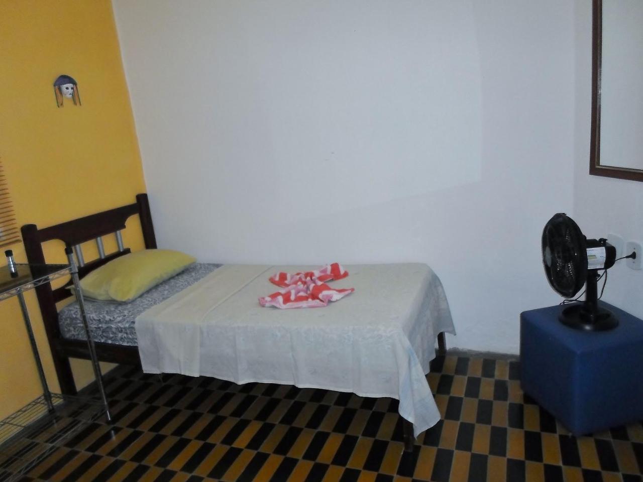 Oasis Do Sertao Hostel E Pousada 特里温福 外观 照片